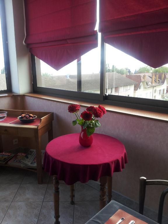 Hotel Evian Express - Terminus Εξωτερικό φωτογραφία